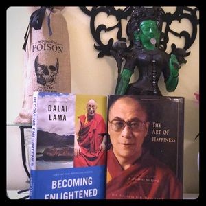 Buddhist Bundle! 2 hardcovers by the Dalai Lama 📚